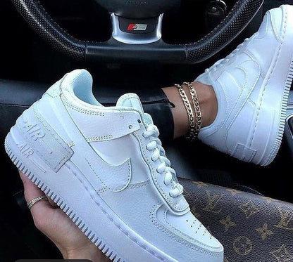 NIKE SHADOW